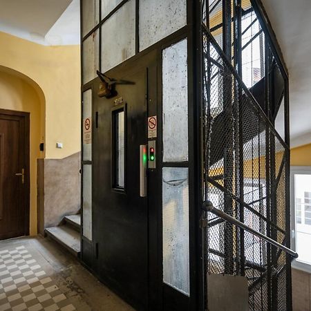 Comfort Central Apartments By The Synagogue บูดาเปสต์ ภายนอก รูปภาพ