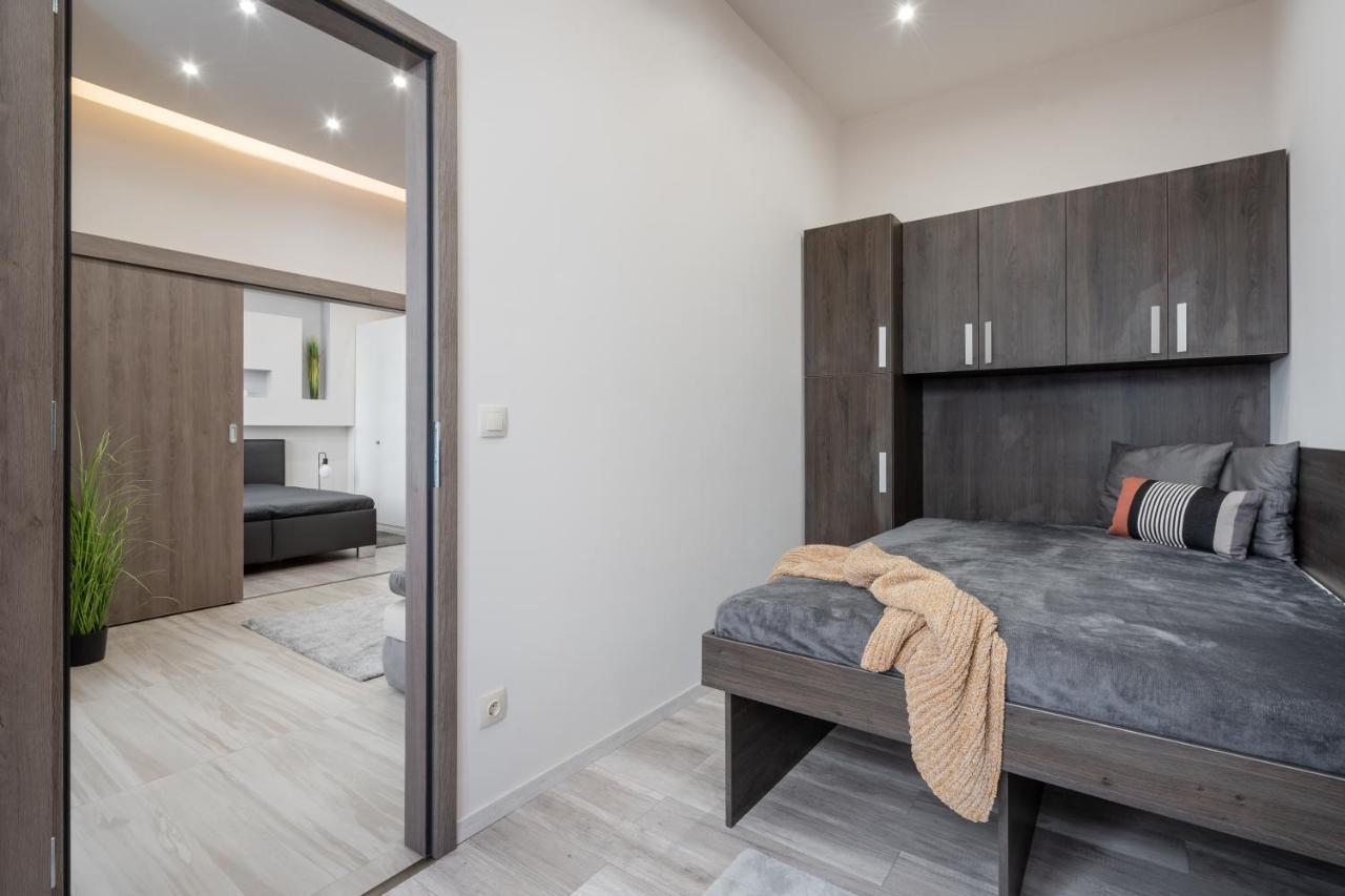 Comfort Central Apartments By The Synagogue บูดาเปสต์ ภายนอก รูปภาพ